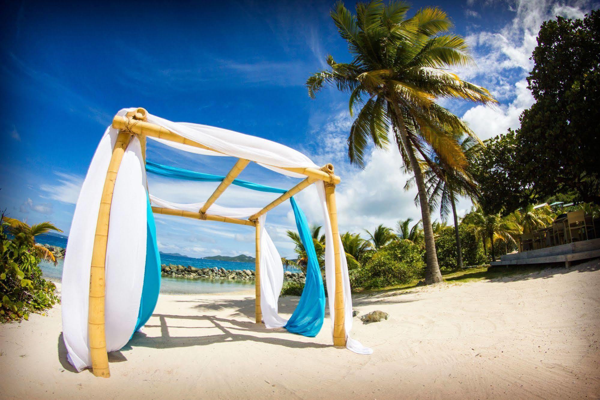 Отель Frenchmans Frenchman Cay Экстерьер фото